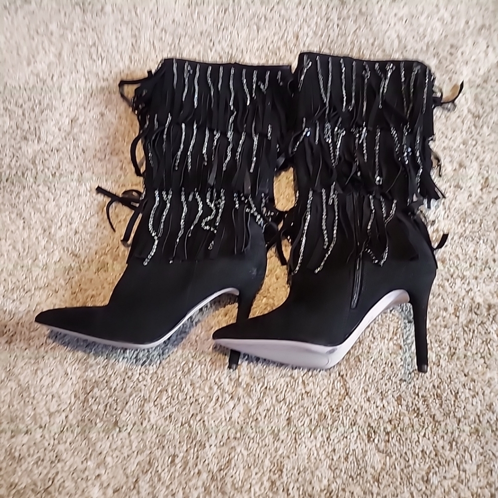Jessica Simpson Black Deluxe Microsuede Fringe Rhinestone Bootie sz 7 M